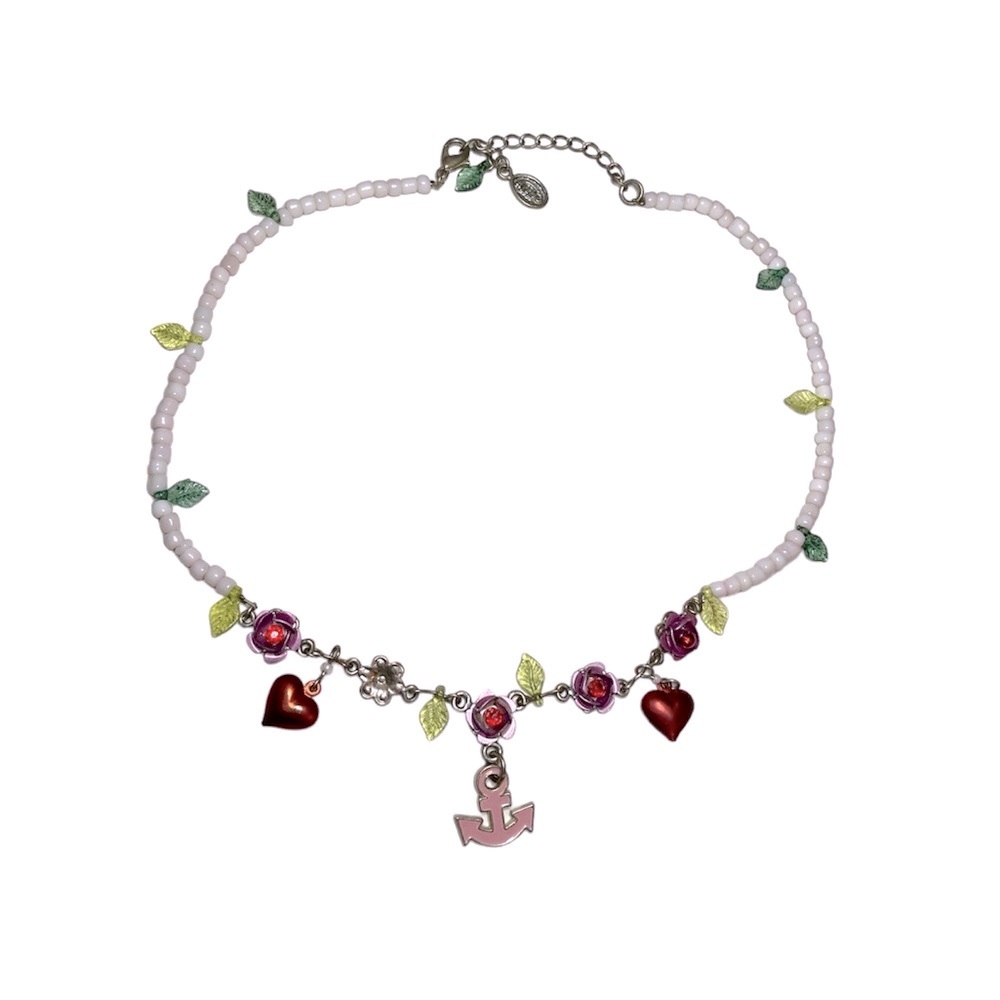 Vintage oilily beaded rose anchor necklace